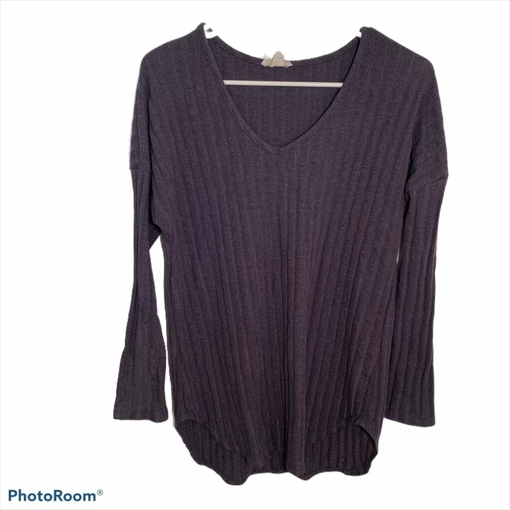 Olivia Rae Women's Size Large Knit Top V-Neck Ribbed High Low Dark Gray Stretch